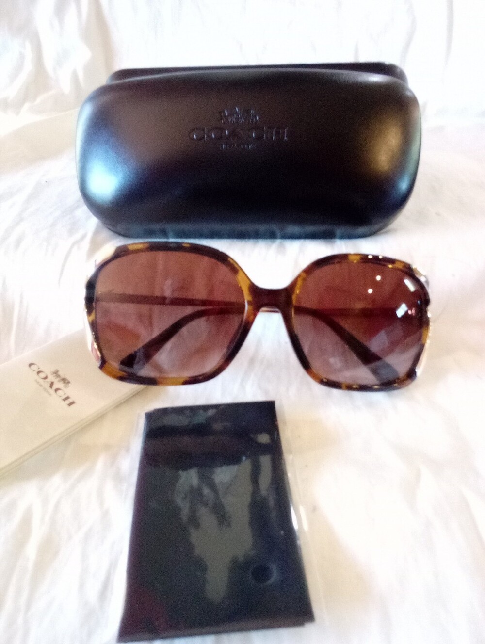 Coach HC8280U L1116 Dark Tortoise Sunglasses 57mm - Picture 1 of 2